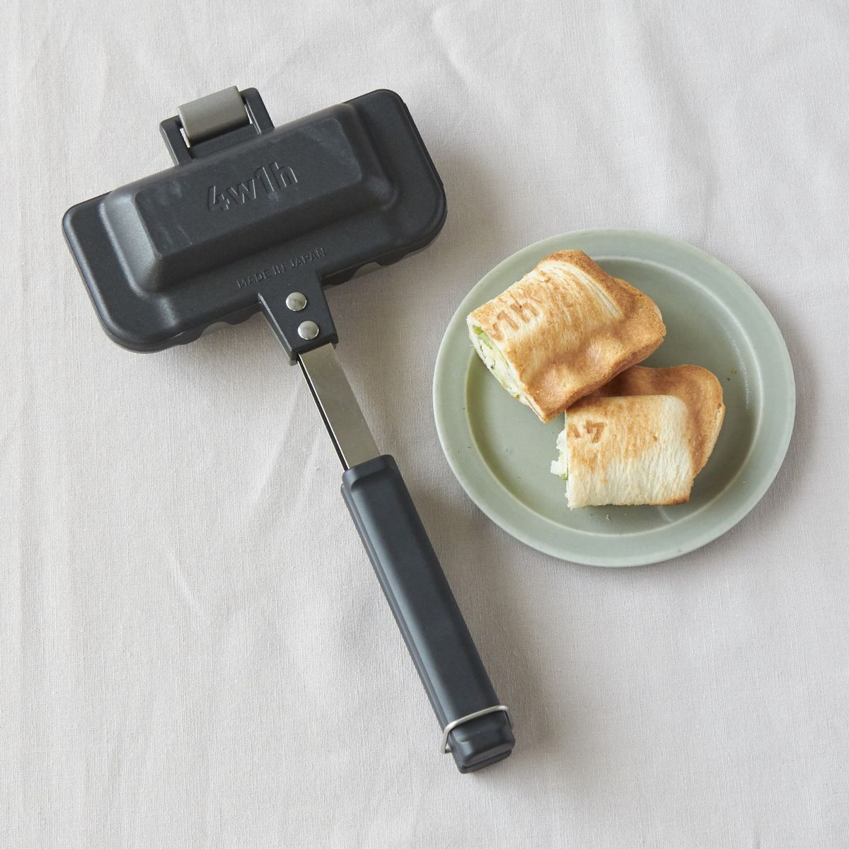 食パン1枚で作る4w1h ホットサンドソロ